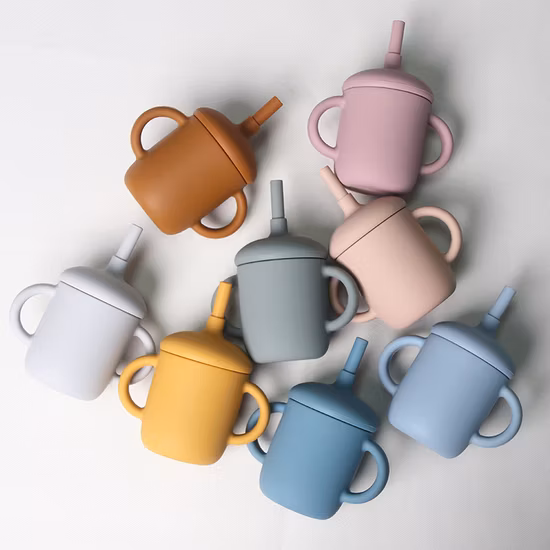 손잡이와 밀짚을 가진 BPA 자유로운 음식 급료 아이 Sippy 식용수 아기 실리콘 컵